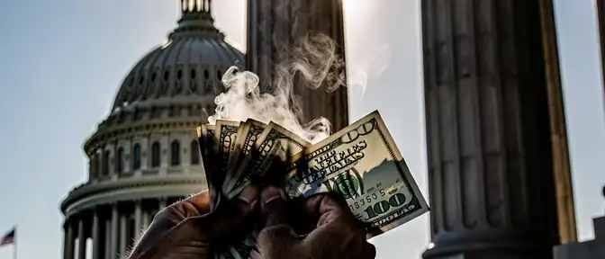 Экономический самостре: почему новый санкционный пакет США может ударить по кошельку самих американцев