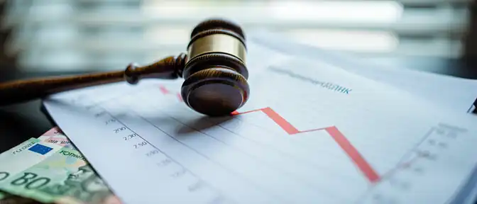 Курс на смягчение: эксперты спорят о будущем ключевой ставки и сценариях инфляции