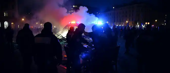 Трагедия на Кудринской площади: врачи экстренно помогают жертвам взрыва у кафе